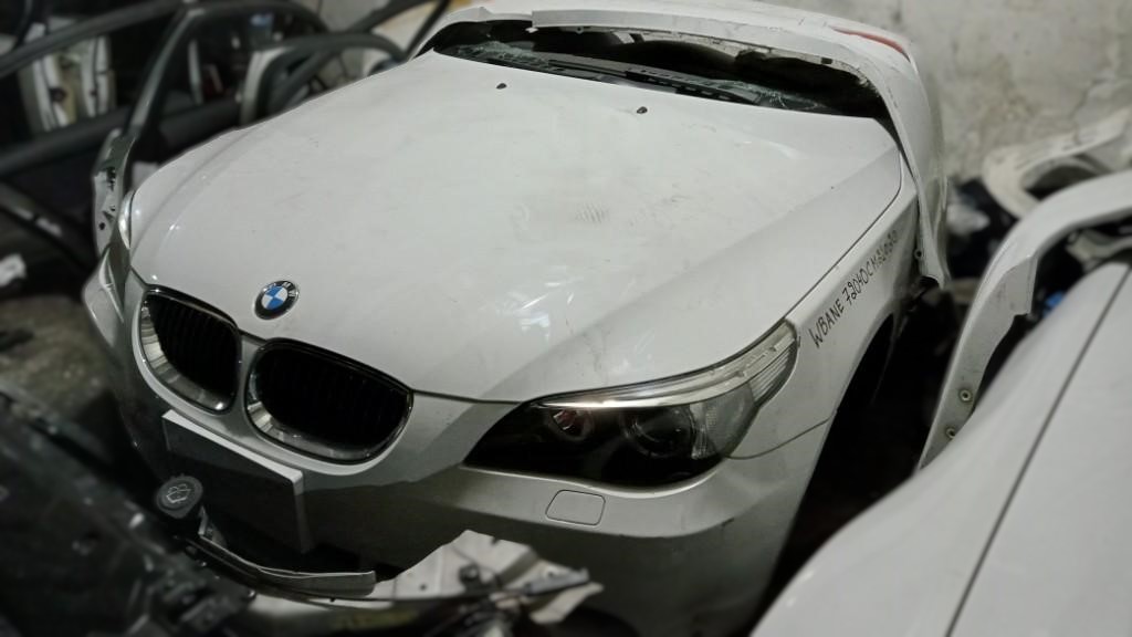 BMW 530i half cut